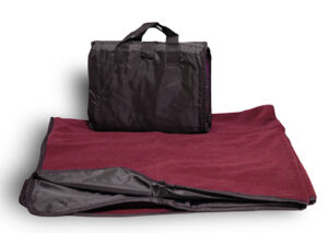 picnic blanket - burgundy